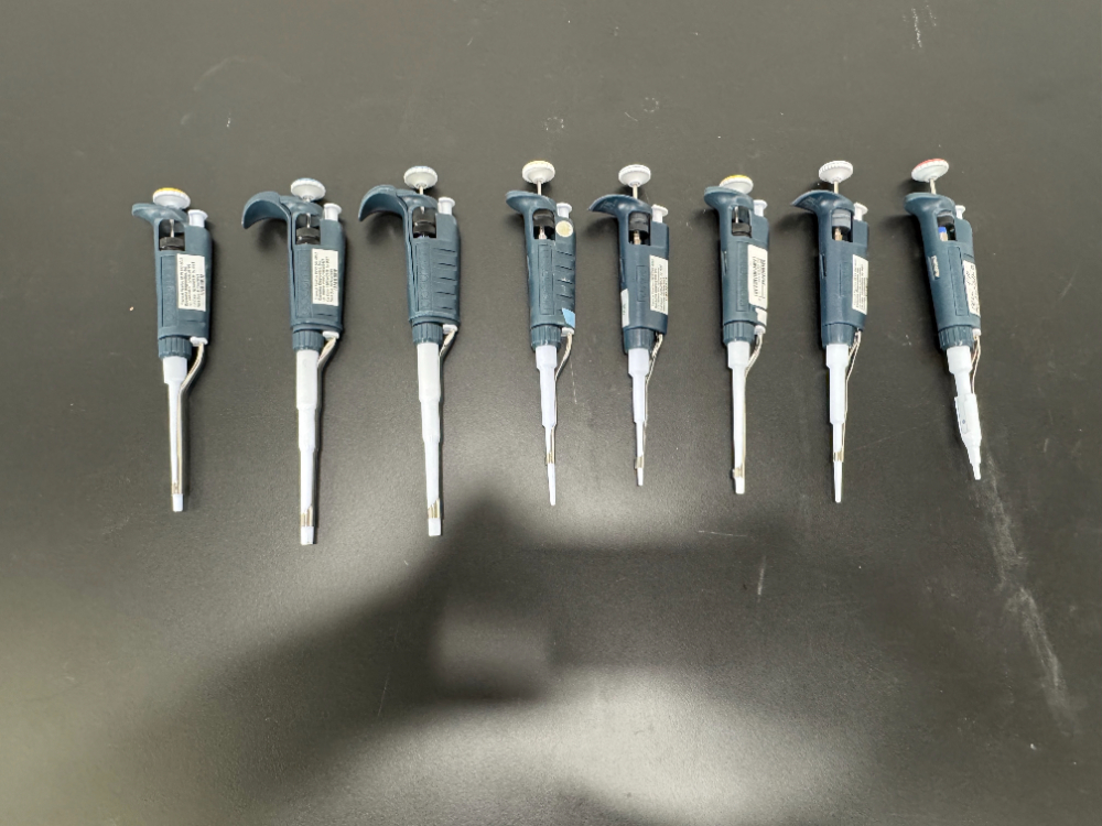 Image of Gilson Pipetman Single Channel Pipettes - Quantity 8
